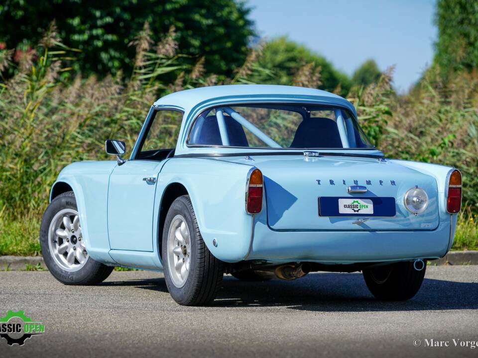Image 37/43 of Triumph TR 4 (1962)