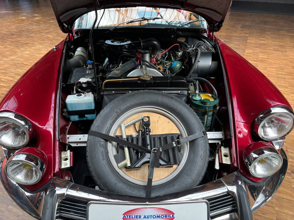 Immagine 28/33 di Citroën DS 19 Usine (1963)