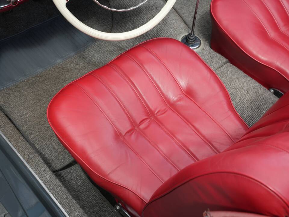 Image 20/50 de Mercedes-Benz 190 SL (1961)