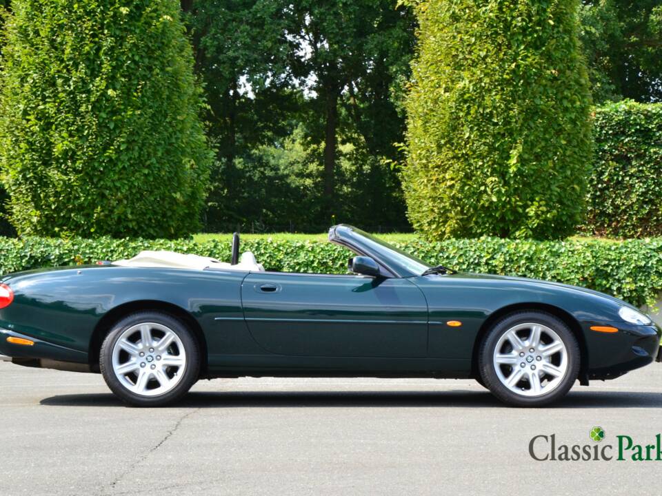 Imagen 17/50 de Jaguar XK8 4.0 (1998)