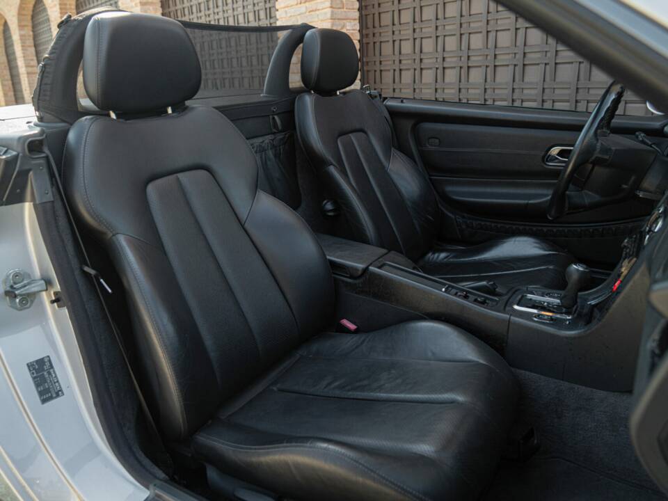 Afbeelding 34/50 van Mercedes-Benz SLK 200 (1997)