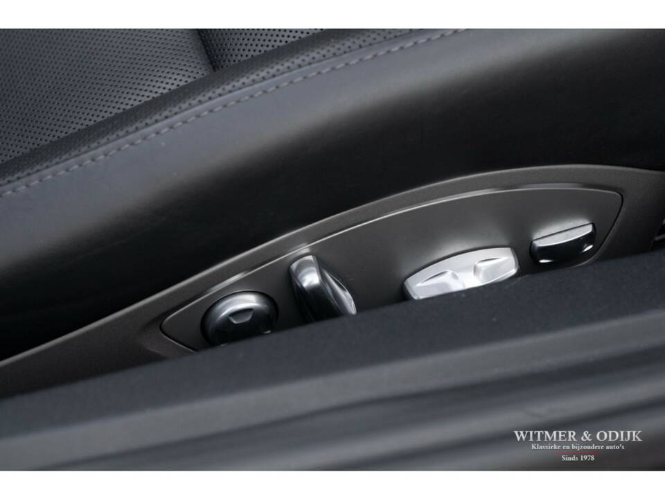 Image 43/47 of Porsche 911 Turbo (2014)