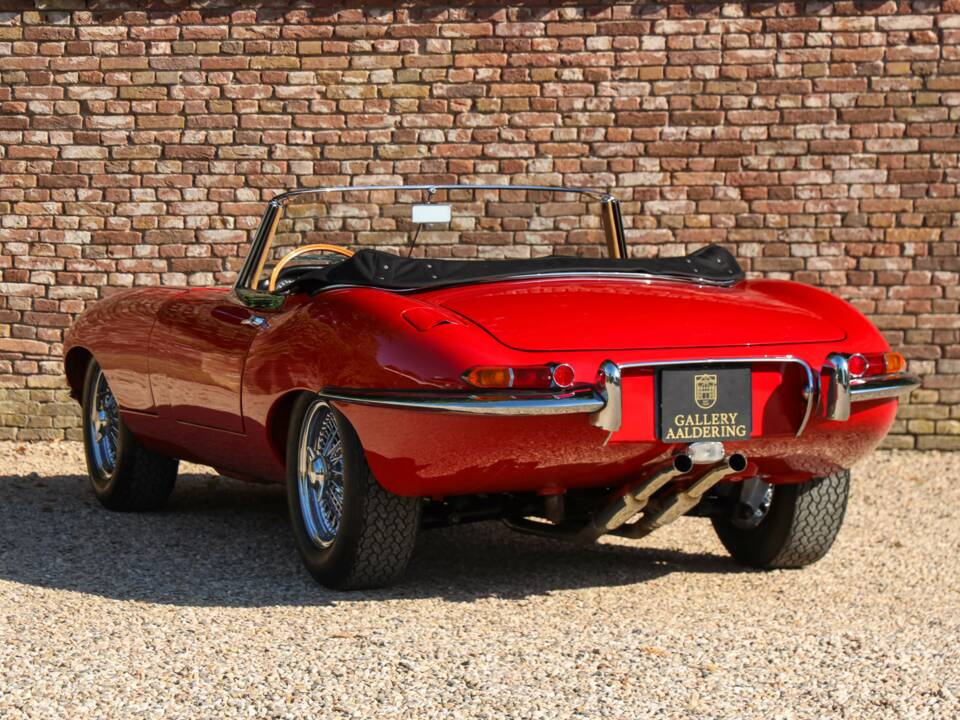 Image 22/50 de Jaguar Type E 3.8 (1964)