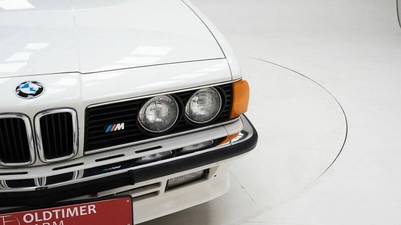 Image 11/15 of BMW 635 CSi (1986)