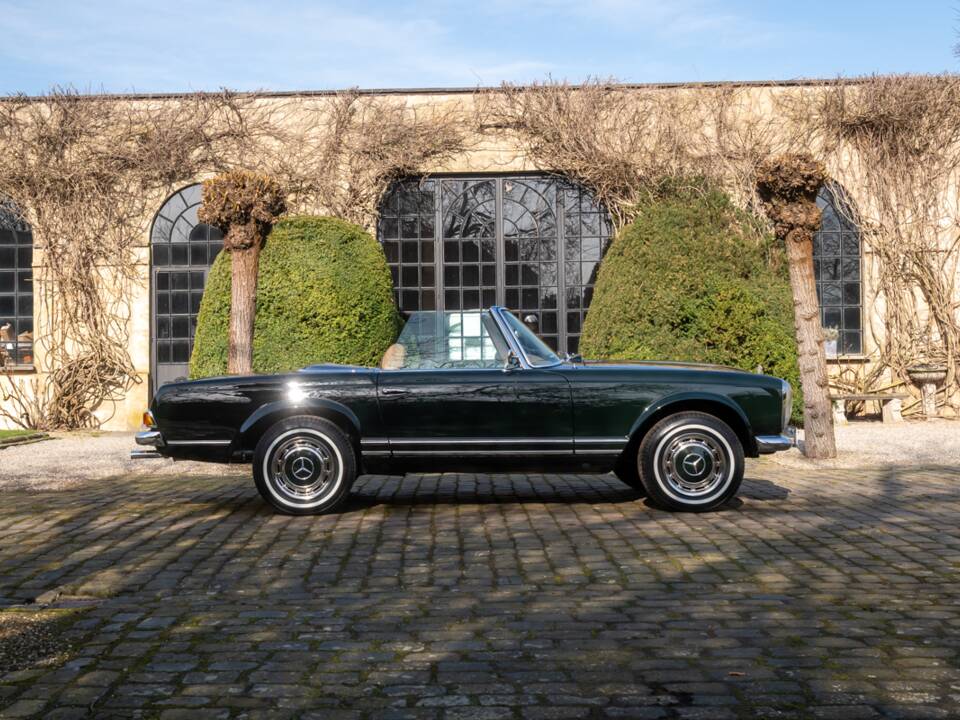 Image 25/30 de Mercedes-Benz 250 SL (1967)