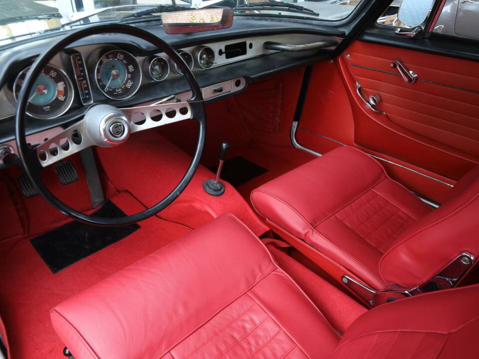 Image 3/50 de Volvo 1800 S (1966)