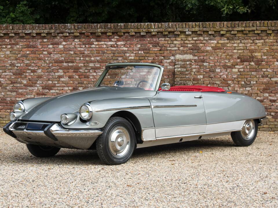 Obraz 1/50 pojazdu Citroën DS 21 Chapron (1963)