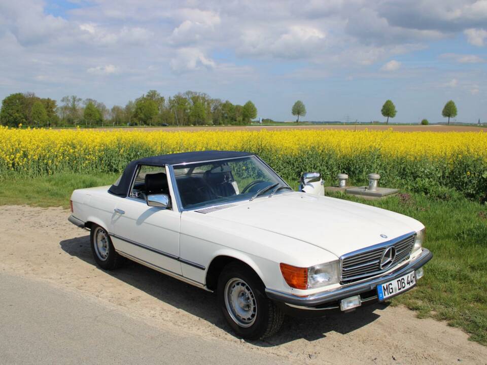 Image 2/16 de Mercedes-Benz 380 SL (1983)
