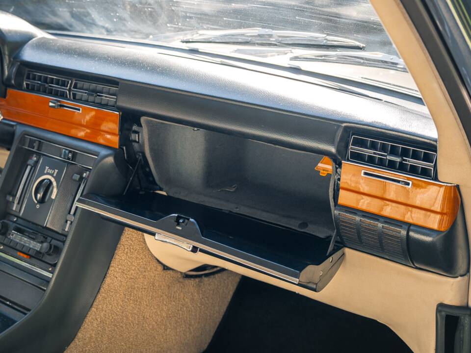 Bild 67/105 von Mercedes-Benz 280 S (1972)