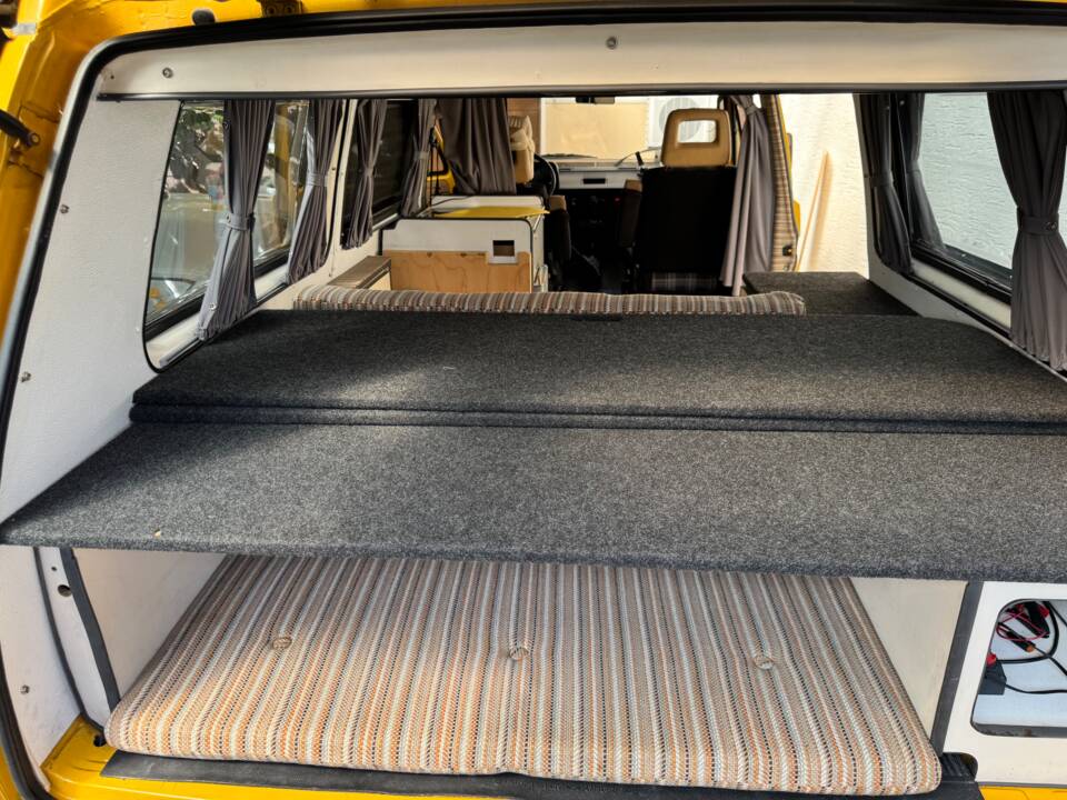 Bild 28/28 von Volkswagen T3 Westfalia 1.6 TD (1987)