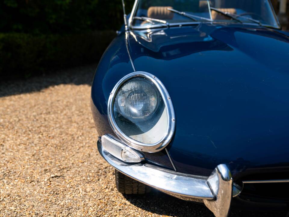 Bild 49/50 von Jaguar XK-E (1967)