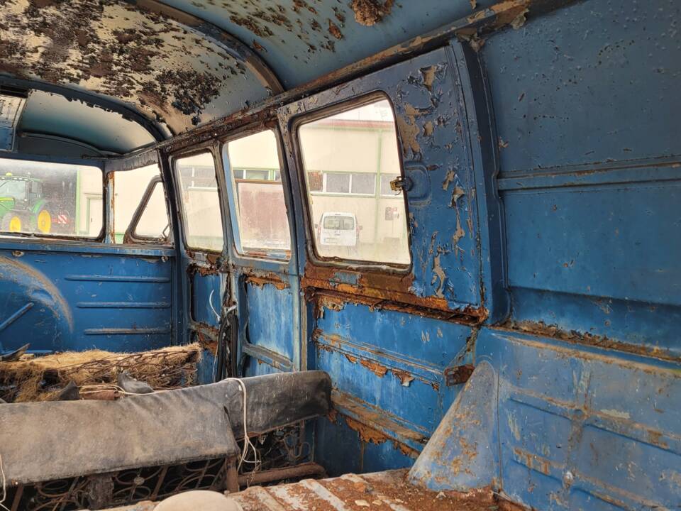 Bild 28/50 von Volkswagen T1 Kombi (1957)