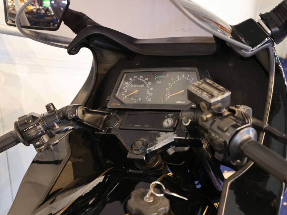 Bild 14/22 von Yamaha XZ 550 (1984)