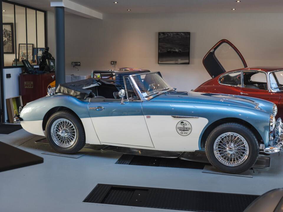 Image 18/18 of Austin-Healey 3000 Mk II (BJ7) (1963)
