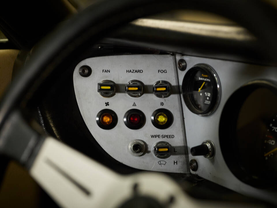 Image 86/100 of Ferrari Dino 308 GT4 (1976)