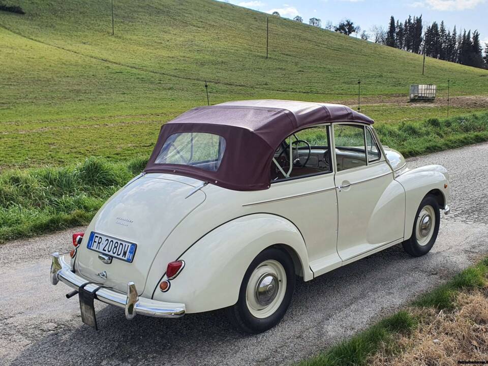Image 11/66 of Morris Minor 1000 Tourer (1961)