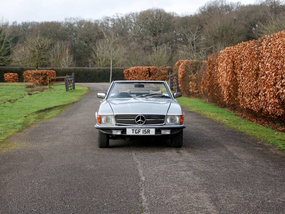 Image 13/40 of Mercedes-Benz 450 SL (1977)