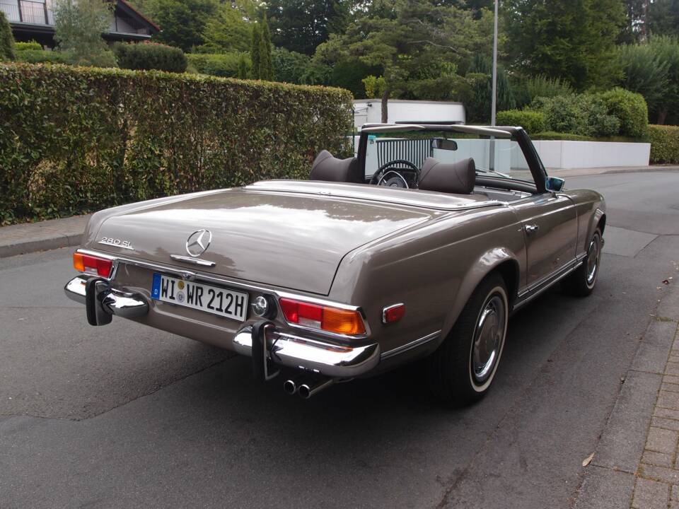 Image 21/99 de Mercedes-Benz 280 SL (1971)