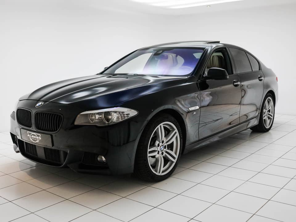 Image 1/24 of BMW 550i (2012)