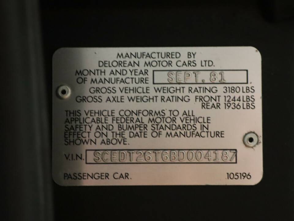 Immagine 21/50 di DeLorean DMC-12 (1981)