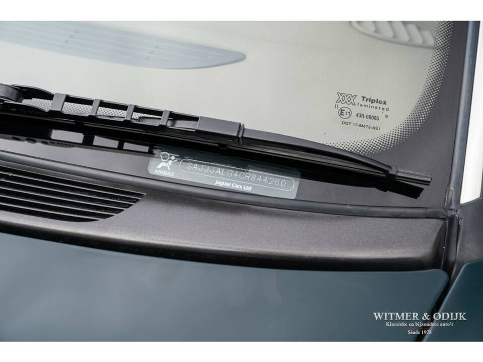 Bild 30/30 von Jaguar XJ 8 Executive (1998)