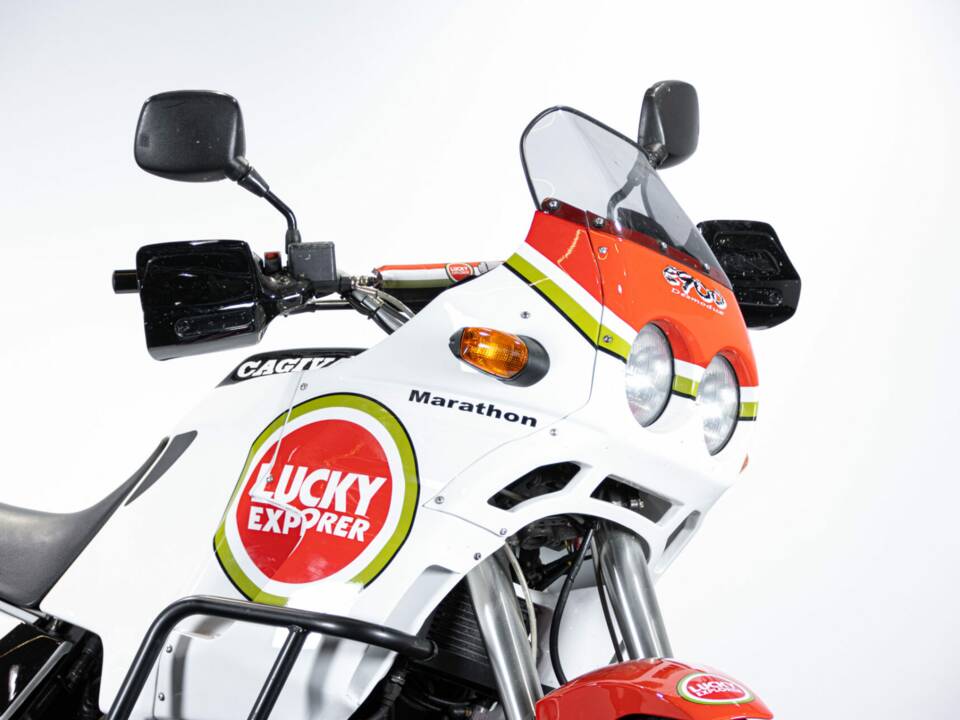 Image 26/50 of Cagiva E900 Elefant (1997)