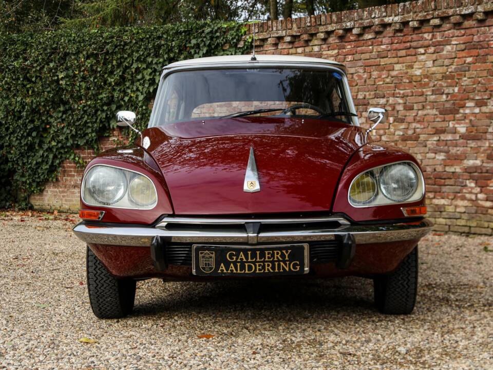 Image 40/50 de Citroën DS 21 (1971)