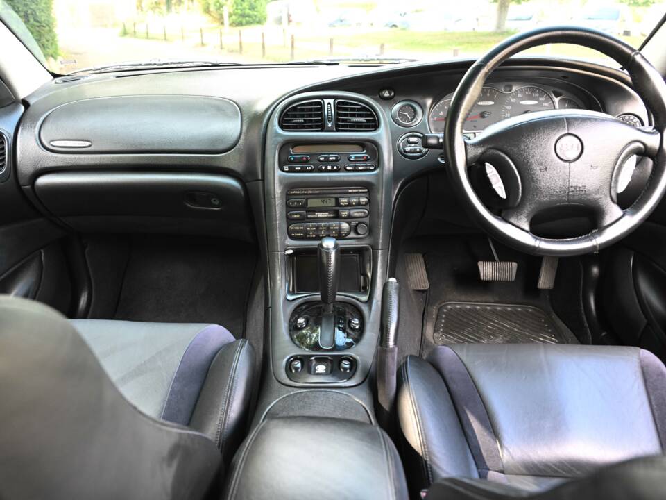 Image 9/35 of Holden Monaro CAPA F 320 C (2003)