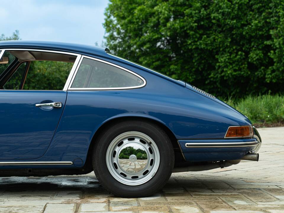 Immagine 25/50 di Porsche 911 2.0 T (1968)