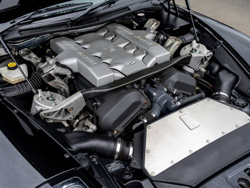 Afbeelding 5/50 van Aston Martin V12 Vanquish S (2007)