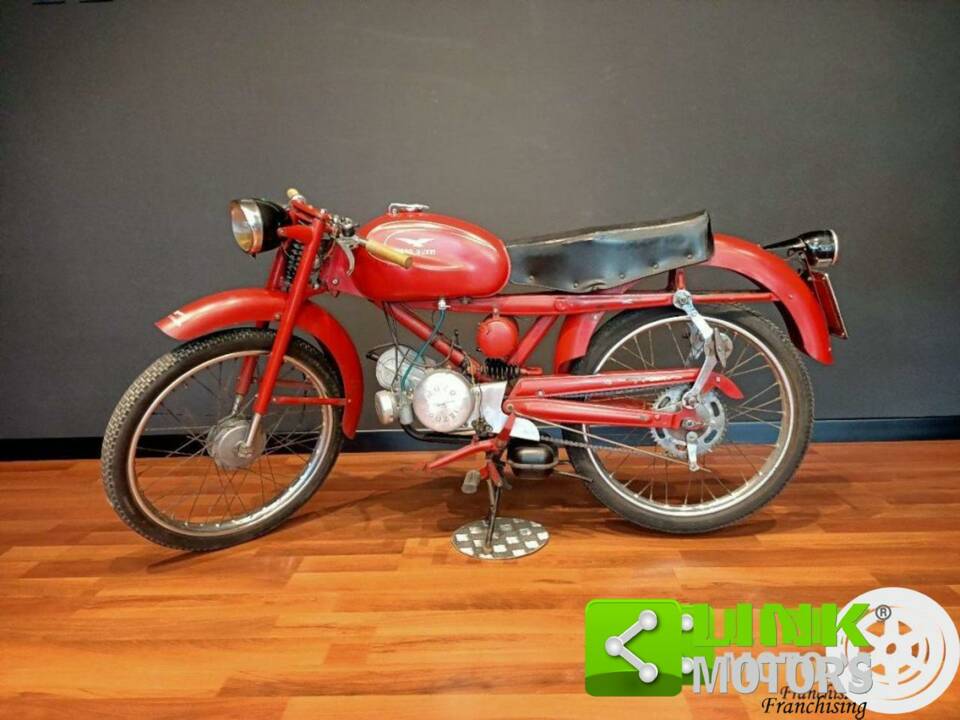 Afbeelding 1/10 van Moto Guzzi DUMMY (1962)