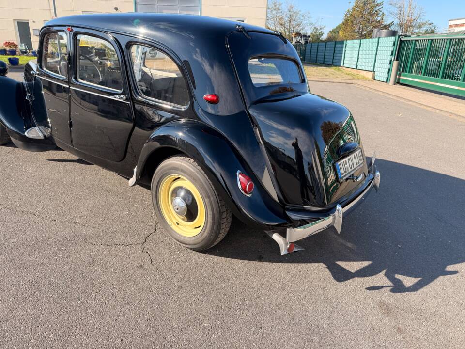 Bild 3/28 von Citroën Traction Avant 11 B (1955)