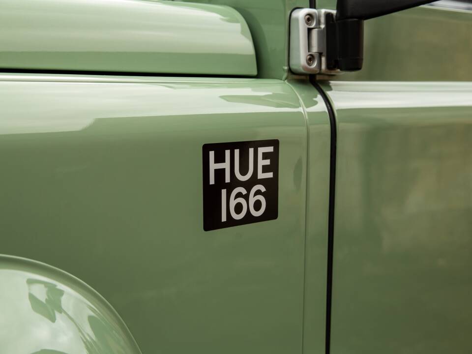 Bild 13/50 von Land Rover Defender 90 TD4 (2008)