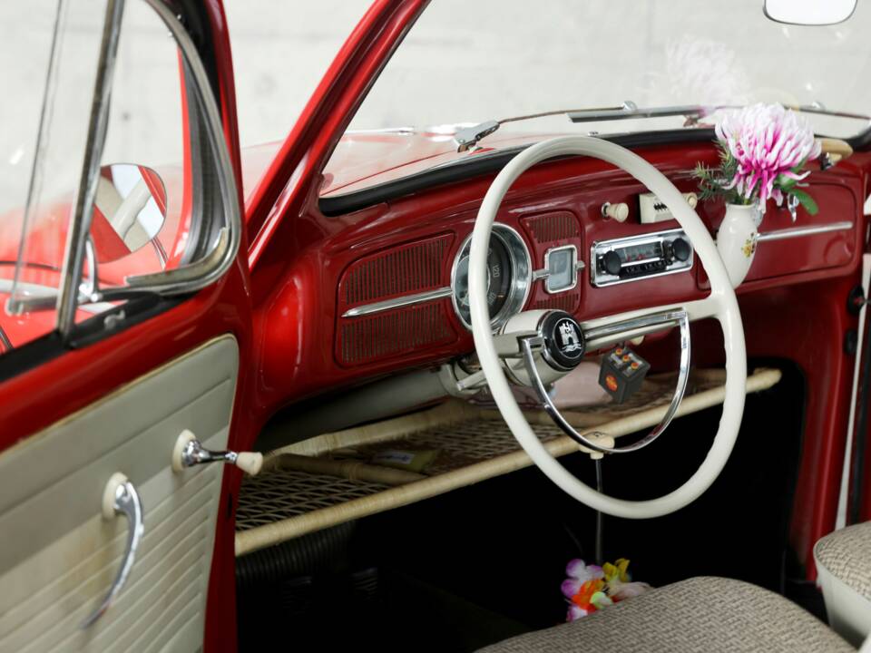 Immagine 26/50 di Volkswagen Beetle 1200 Export &quot;Dickholmer&quot; (1963)