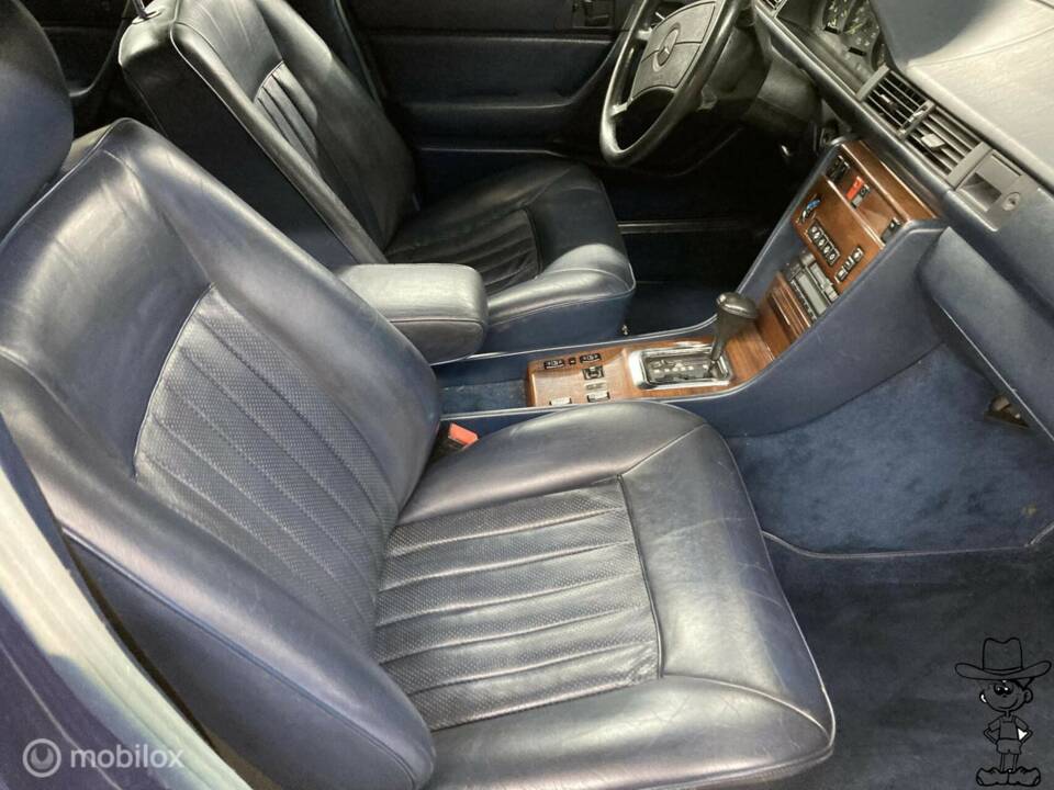 Bild 12/50 von Mercedes-Benz 300 E (1986)