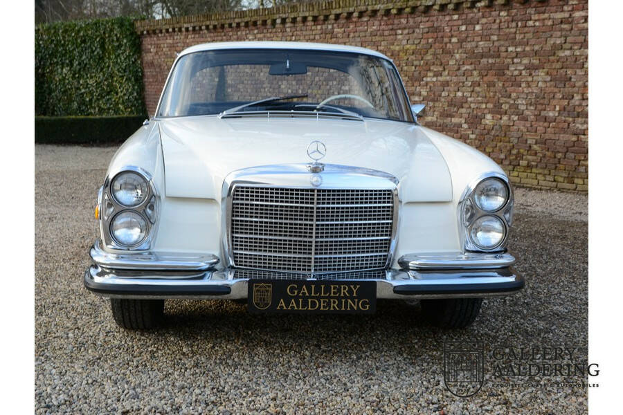 Bild 50/50 von Mercedes-Benz 280 SE 3,5 (1971)