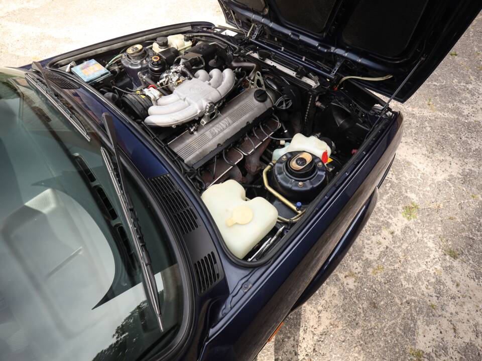 Image 43/82 of BMW 325ix (1989)
