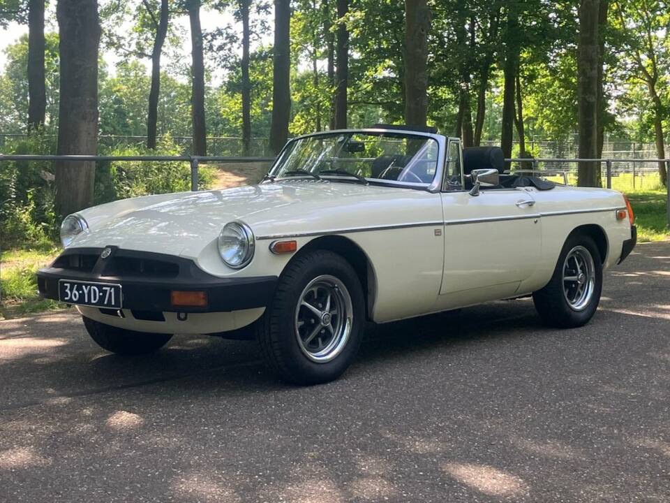 Bild 1/8 von MG MGB (1977)
