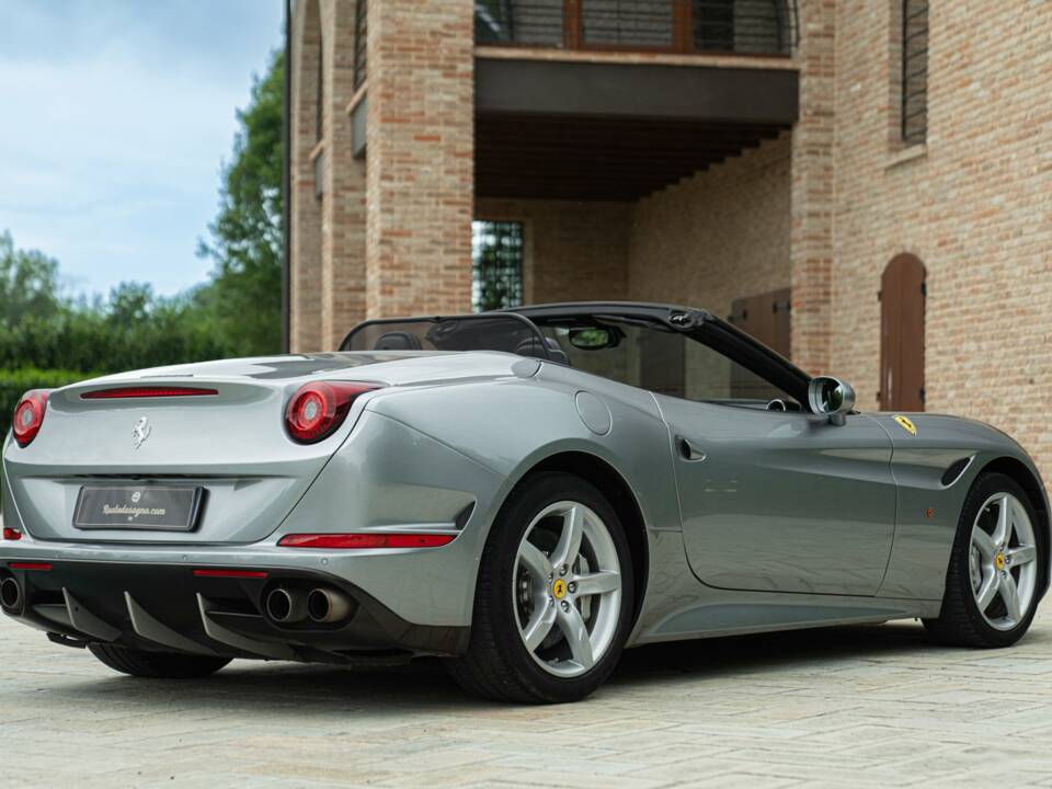 Bild 10/50 von Ferrari California T (2014)