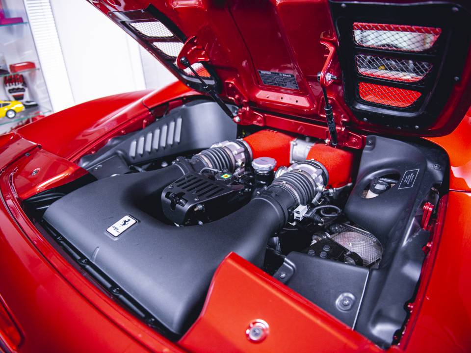 Bild 11/13 von Ferrari 458 Spider (2015)