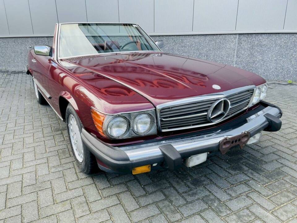 Bild 8/36 von Mercedes-Benz 560 SL (1986)