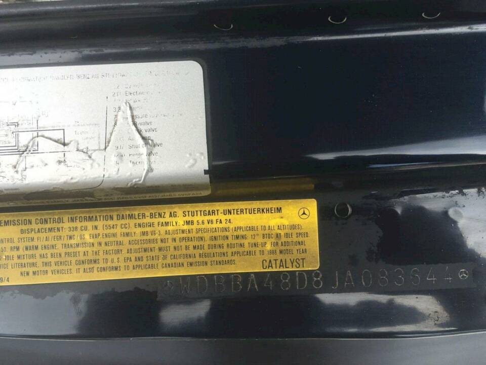 Image 32/36 of Mercedes-Benz 560 SL (1988)