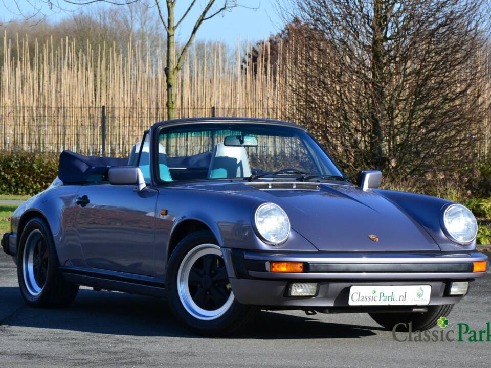 Image 19/50 of Porsche 911 Carrera 3.2 (1987)