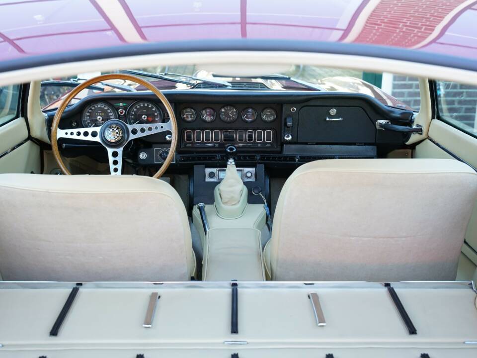 Imagen 30/50 de Jaguar E-Type 3.8 "Lightweight" (1968)
