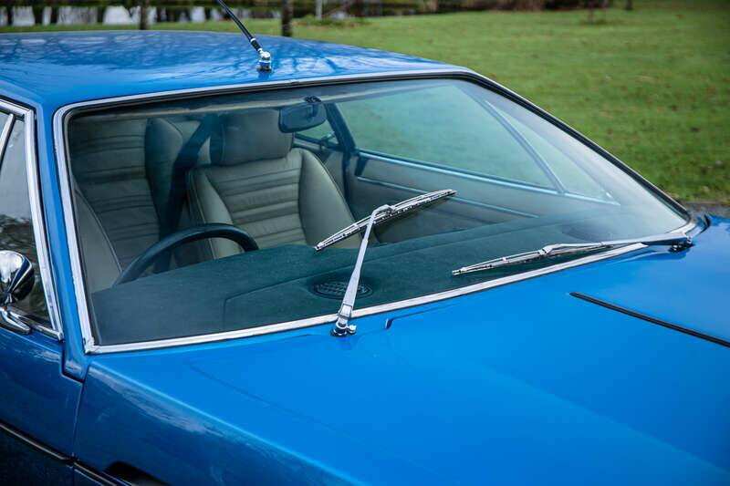 Image 33/42 of Lamborghini Espada 400 GT (1975)