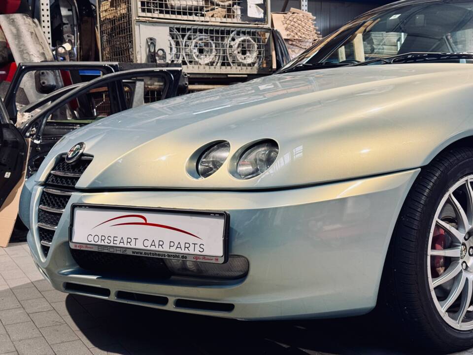 Bild 3/19 von Alfa Romeo Spider 3.2 V6 24V (2004)
