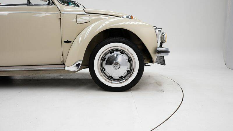 Image 10/15 of Volkswagen Beetle 1303 LS (1973)