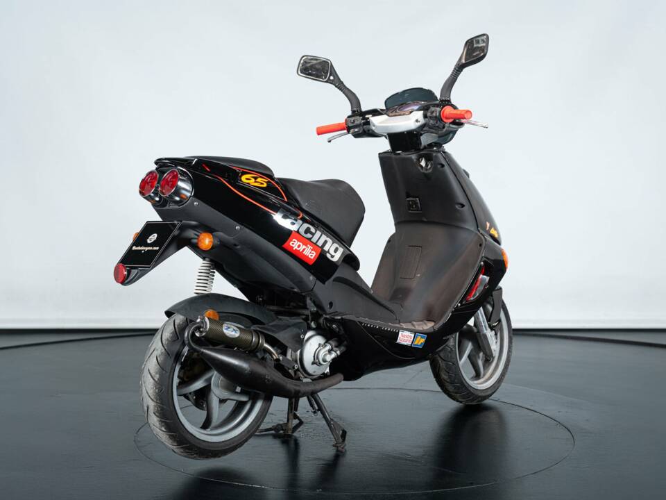 Image 4/21 of Aprilia DUMMY (1997)
