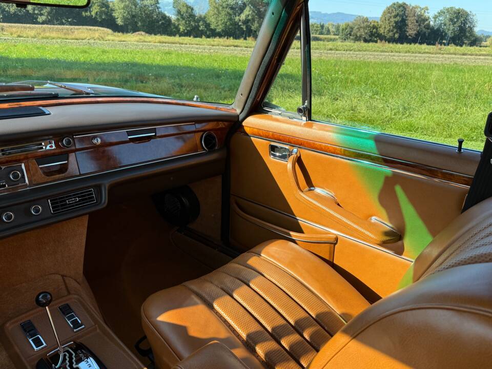 Image 4/39 of Mercedes-Benz 300 SEL 6.3 (1970)