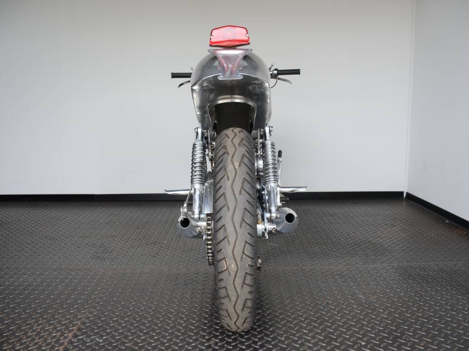 Image 35/42 of Royal Enfield 700 Silver Shotgun (1955)